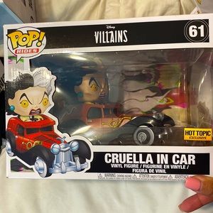 Villains Funko pop cruella in car